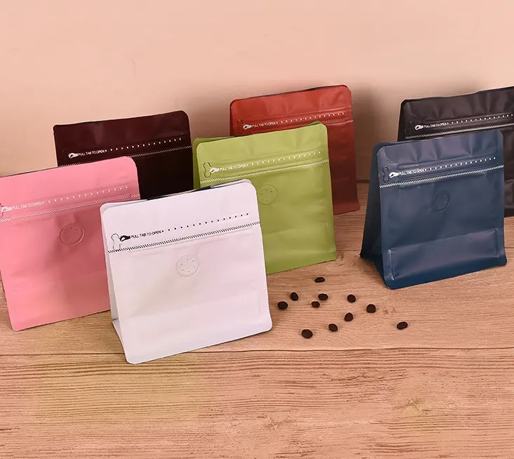 New Trend Customized Aluminium Film Flat Bottom 250g 500g 1kg Paper Coffee Bean Bags with External Z