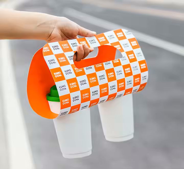New Design Customized Logo Disposable 1/2/4/6 Cups Beverage Milk Tea Coffee Cup Mask Holder With Han