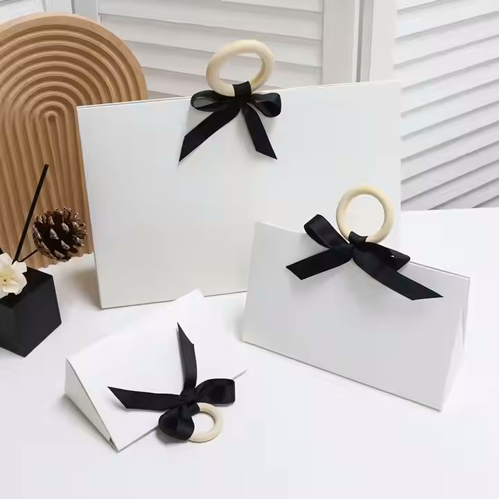 Customized Companion Gift Wooden Ring Convex Jewelry Wedding Candy Snacks Packaging Boxes Reusable P